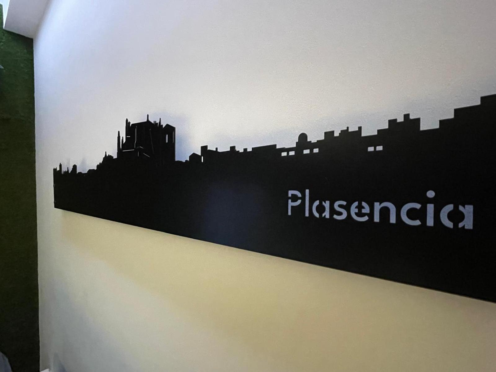 Skyline Plasencia Ngoại thất bức ảnh