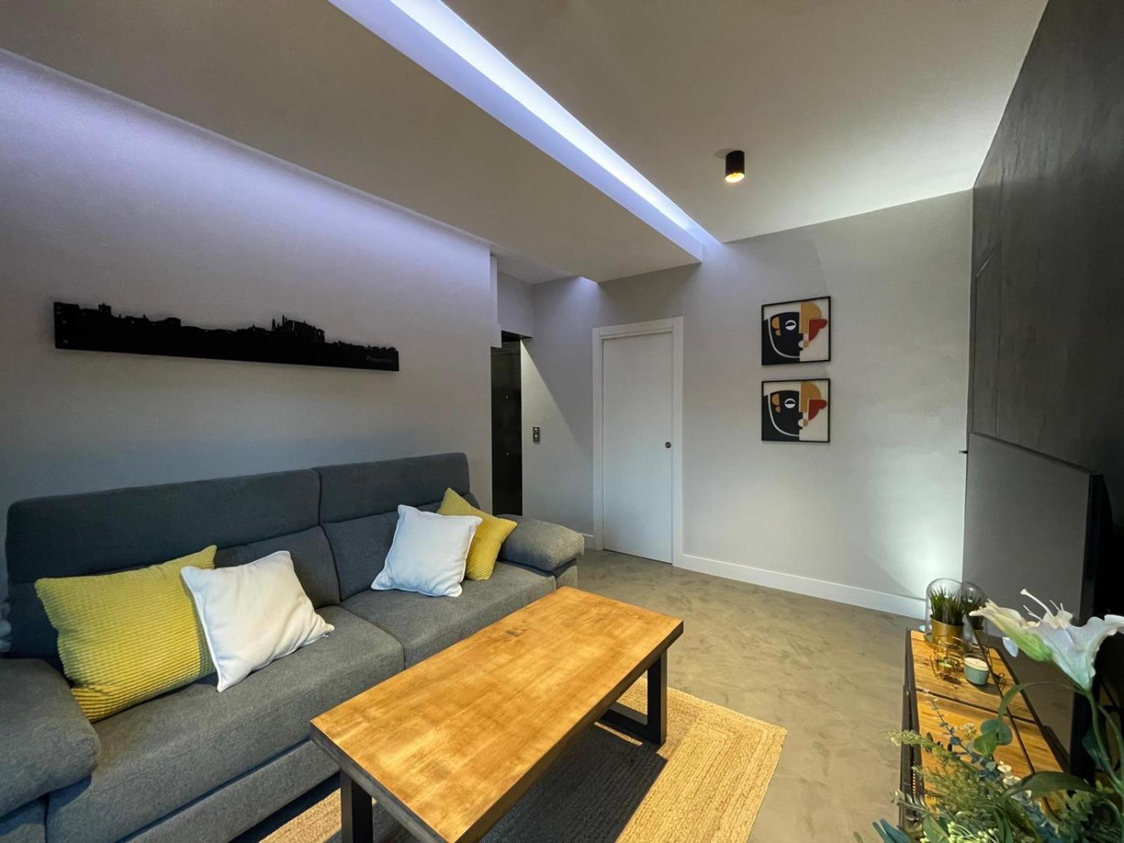 Skyline Plasencia Ngoại thất bức ảnh